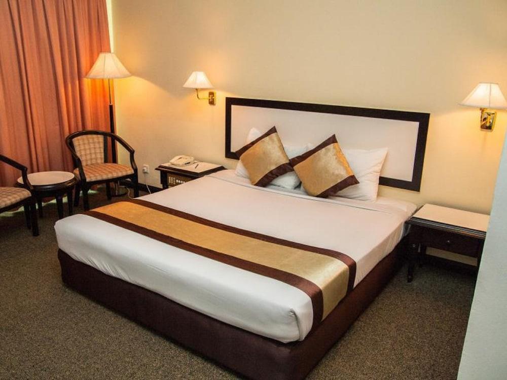 סובאנג ג'איה Summit Hotel Subang Usj מראה חיצוני תמונה