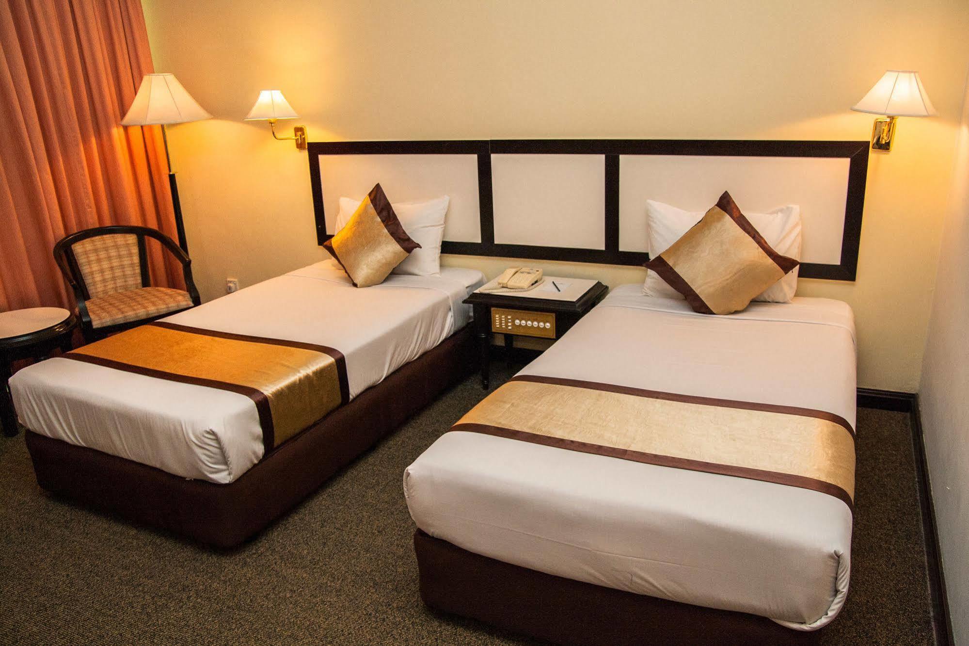 סובאנג ג'איה Summit Hotel Subang Usj מראה חיצוני תמונה